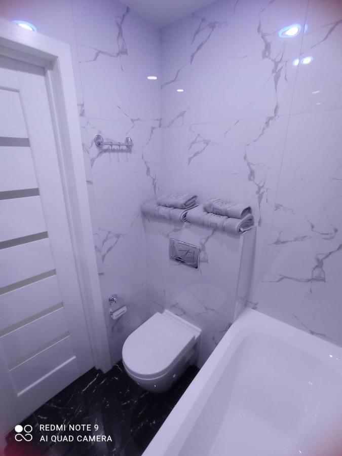 Vip Apartment For Lovers In キシナウ エクステリア 写真