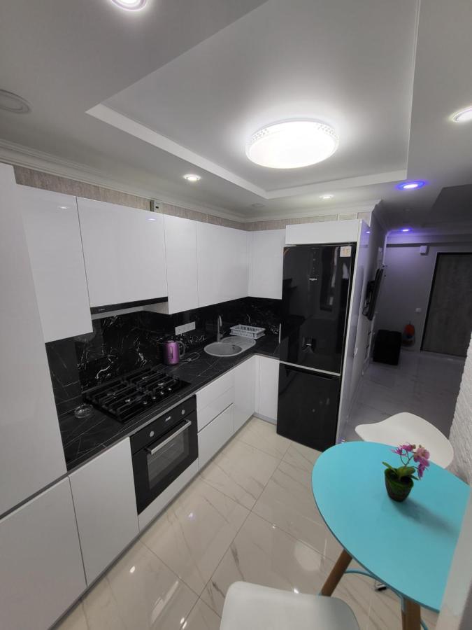 Vip Apartment For Lovers In キシナウ エクステリア 写真
