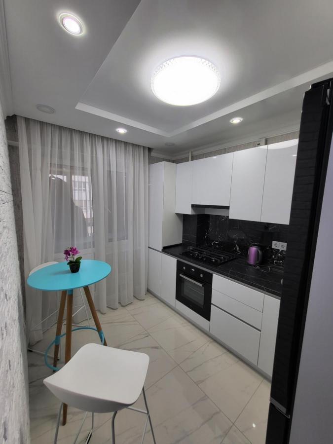 Vip Apartment For Lovers In キシナウ エクステリア 写真